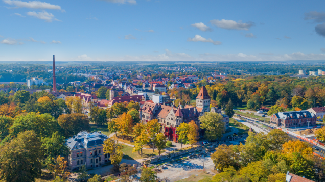 Luftansicht des Schlosses in der Stadt Stein