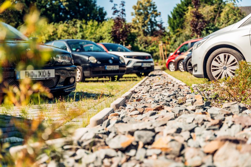 Foto: Zukunftsinitiative Klima.Werk / EGLV Klimagerechter Parkplatz