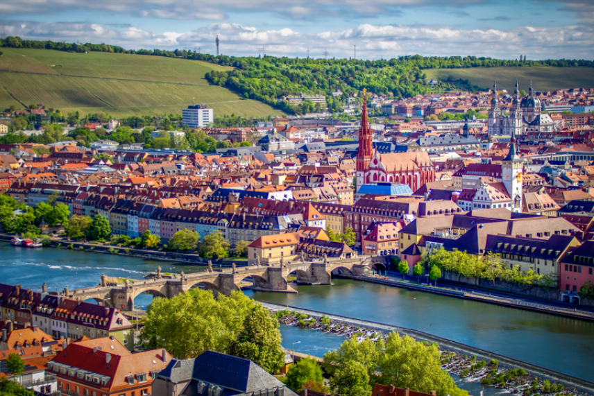 Blick auf Würzburg (Ugur Yurdagül, Stadt Würzburg) Blick auf Würzburg (Ugur Yurdagül, Stadt Würzburg)