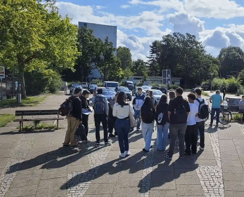 Jugendbeteiligung: Rundgang mit Schüler*innen des Gymnasium Links der Weser (Quelle: proloco)